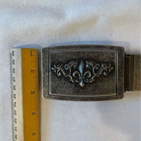 Fleur de Lis reversible pewter type belt buckle. Monogram M on the reverse side - Picture 9 of 12